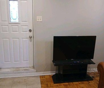 Beau 3 1/2 disponible maintenant! - Photo 1