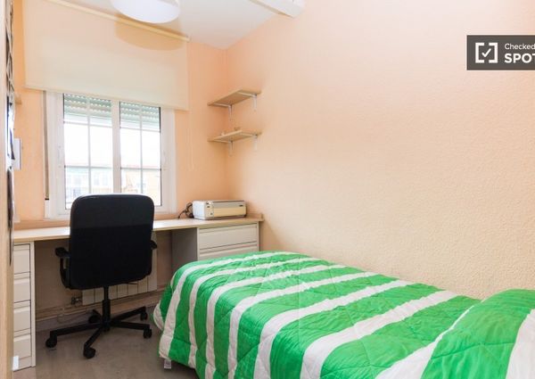 madrid, Community of Madrid 28903