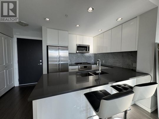 3289 RIVERWALK, Vancouver, British Columbia - Photo 1