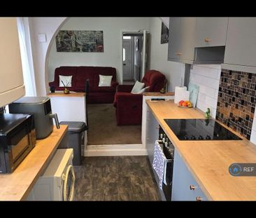 1 bedroom in a house share to rent - Photo 6