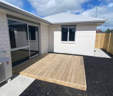 Brand New Two Bedroom - Photo 4