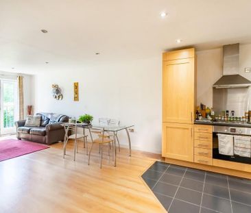 2 bedroom apartment to rent - Photo 3