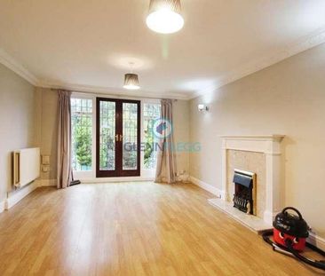 Tudor Court, Maidenhead, SL6 - Photo 1