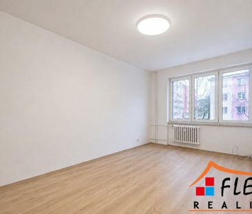 Pronájem bytu 2+1 50 m2 - Fotografie 1