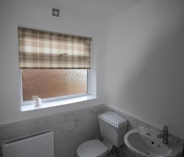 2 Bedroom Terraced House for Rent - Photo 1