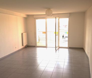 location Appartement T3 DE 63.14m² À MARSEILLE - Photo 2