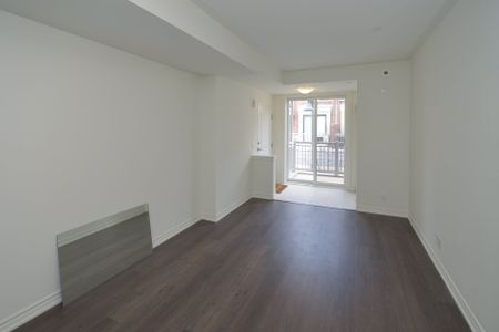 For Lease - 90 Eastwood Park Gardens Unit# 10-4, Toronto, Ontario - Photo 3