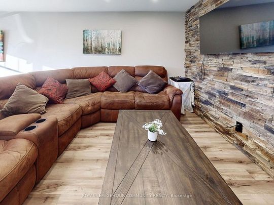 For Lease - 55 Davis Road, Aurora, Ontario - Photo 1