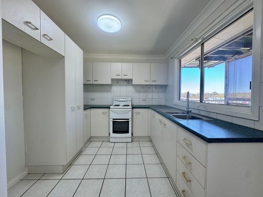 OPEN & FRESH LIVING! - Photo 1