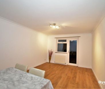 2 bedroom end of terrace house to rent - Photo 2