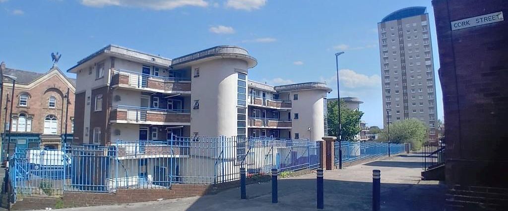 3 bedroom apartment to rent - Photo 1