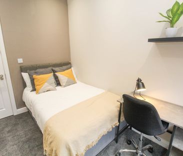 5 bedroom terraced house to rent - Photo 3