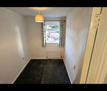 3 Bed End Terrace, Beckhill Gate, LS7 - Photo 3