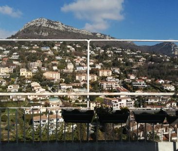 STUDIO VIDE/VENCE CENTRE VILLE - Photo 2