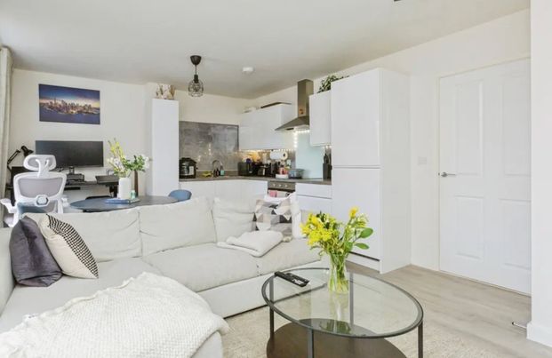 2 Bed Flat, Weir View Lodge, LE3 - Photo 1