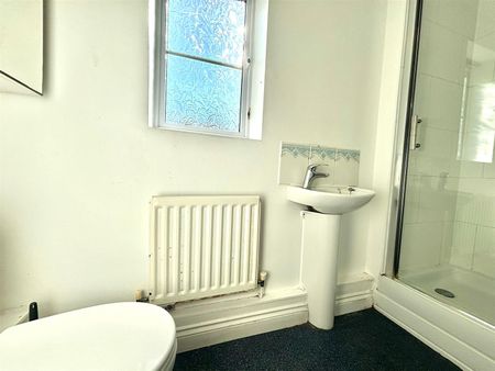 Arklay Close, Hillingdon, UB8 - Photo 3