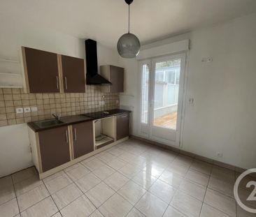 Location Appartement 5 pièces 121m² GRANVILLE 50400 - Photo 4