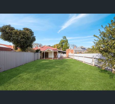 16 Charlbury Road, Medindie Gardens, SA 5081 - Photo 2