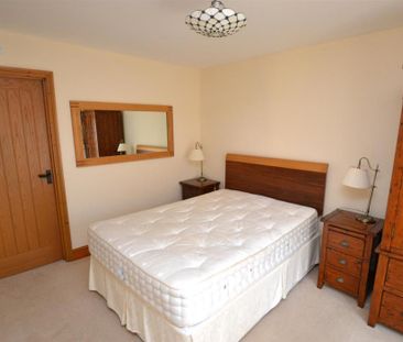 3 bedroom barn conversion to rent - Photo 6