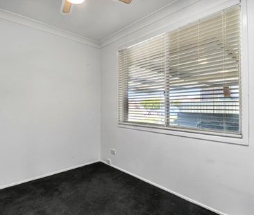 Charming 4-Bedroom Family Home in Werrington Downs - Photo 3