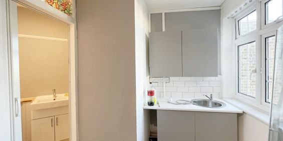 Tudor Way, Southgate, London N14 - Photo 3