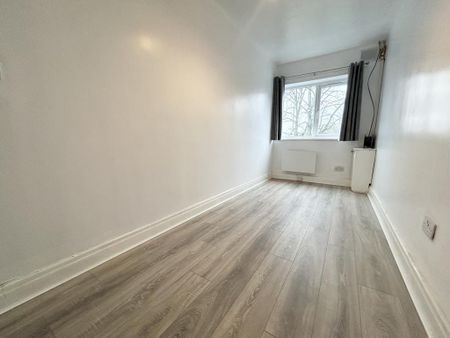 3 bedroom property to rent - Photo 3