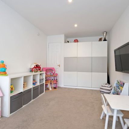 42 Castleview Avenue, AB51 0SA, Inverurie - Photo 1