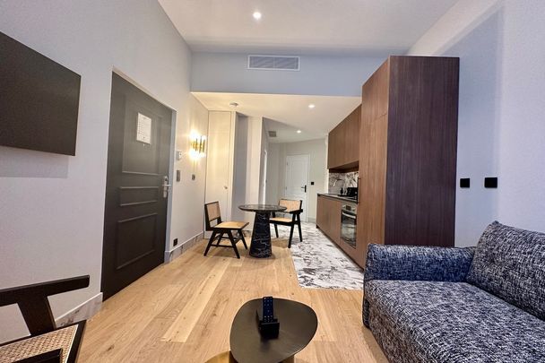 Appartement à louer rue de Rennes, Paris 6ème - Photo 1