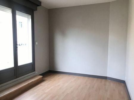 Location Appartement 4 pièces 87m² - Photo 4