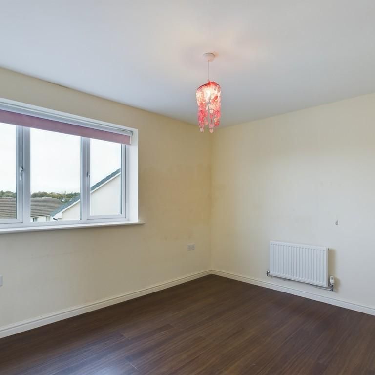 4 bedroom terraced house to rent - Photo 1