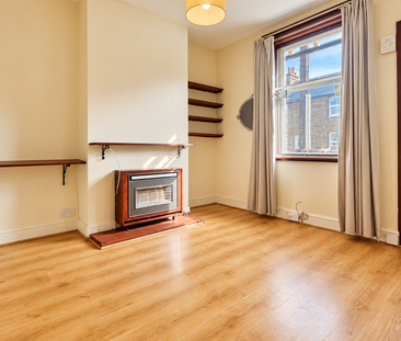 3 bedroom terraced house to rent - Photo 3