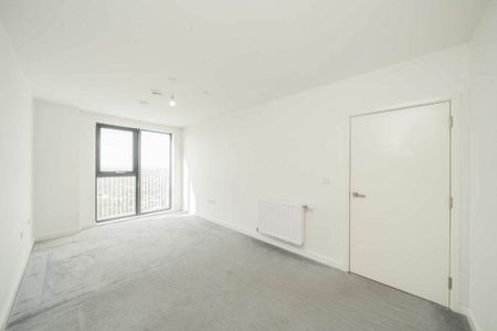 Lakeside Drive, Park Royal, NW10 - Photo 3