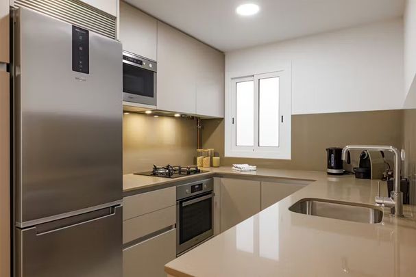 Calle de Sicília, Barcelona, Catalonia 08013 - Photo 1