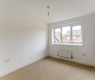 3 bedroom end of terrace house to rent - Photo 1