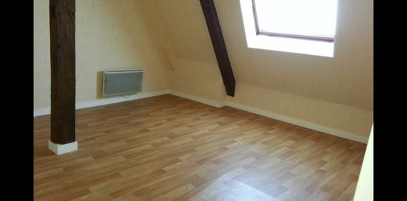 Location Appartement 2 pièces 51 m² Issoudun - Photo 2