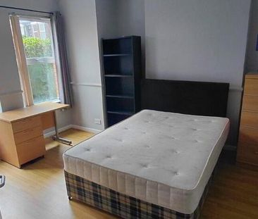 2 Strandview Street, Belfast, BT9 5FF - Photo 1