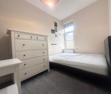 1 bed house share to rent in Hinton Street, Burnley, BB10 - Photo 3