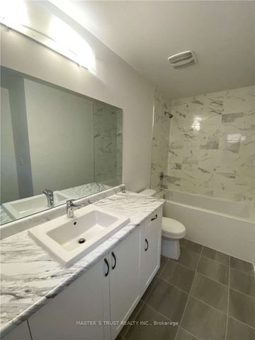 For Lease - 102 Frank Kelly Drive, East Gwillimbury, Ontario - Photo 4