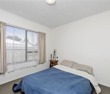 Refreshed and Ready on Eversham - Mt Maunganui - Photo 1