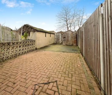 Kent Road, Grays, RM17 - Photo 4