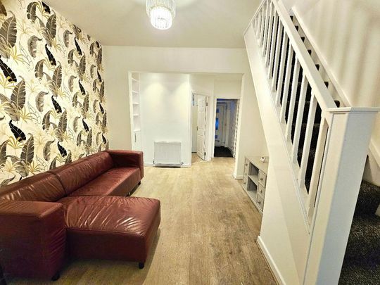 3 bedroom terraced house to rent - Photo 1