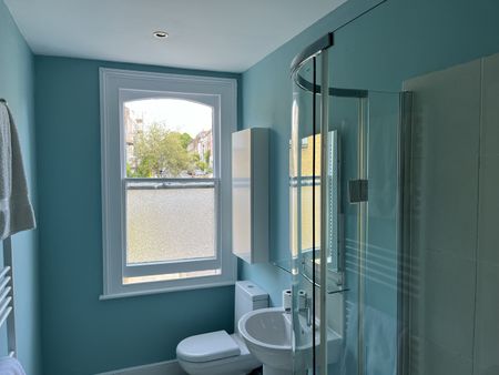 1 Bed Flat, York Rise, NW5 - Photo 5