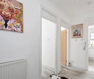 2 Bed Flat, Incl All Bills, BN3 - Photo 3