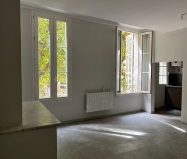 Studio - Aix-En-Provence (13100) - 26.17 m² - - Photo 2