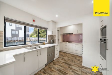 Modern Comfort and Convenience in a Prime Central Location - Photo 4