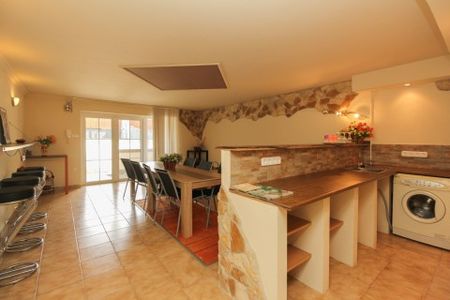 Veres Péter street House - Fotó 2