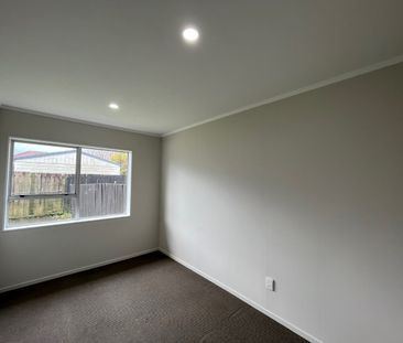 Unit 2, 3 Berwyn Avenue, Takanini, Auckland - Photo 2