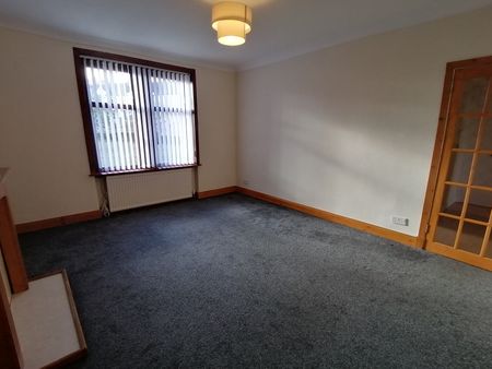 9C Moncur Crescent, Coldside, Dundee - Photo 2