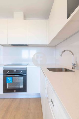 Piso de alquiler en Sant Josep - Photo 3