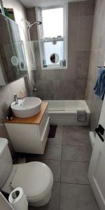 Cession de bail – Grand 3 chambres – Plateau-Mont-Royal REDUCED!!! - Photo 3